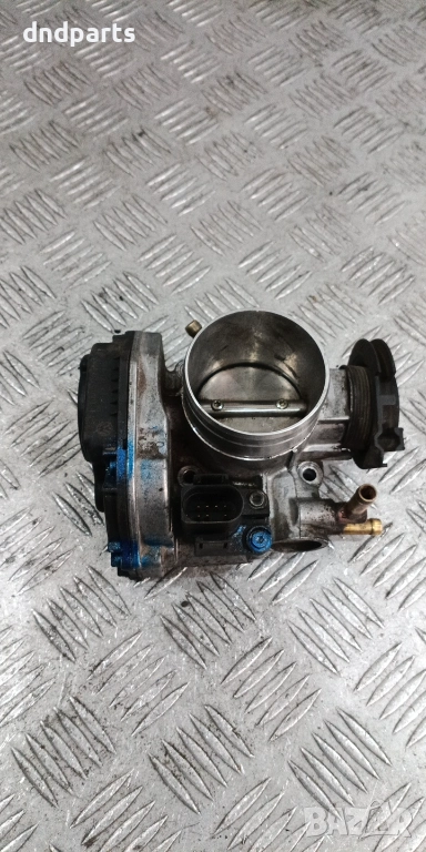 Дроселова клапа VW Golf 4 1.6i 2000г. 06A133064J , снимка 1