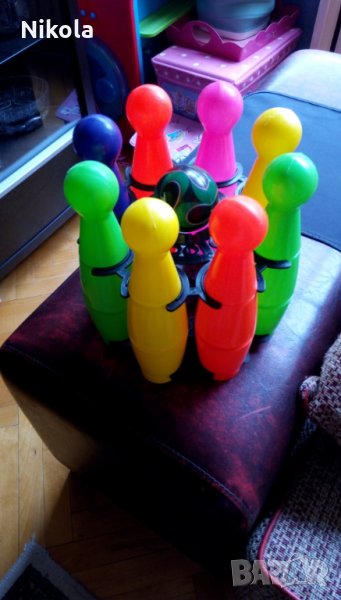 Детка игра Боулинг от 8 цветни кегли и топка, снимка 1
