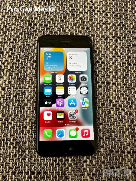 iphone 7 32GB Перфектен само за 200 лв с усб, зарядно и стъклен протектор. Работи с всички оператори, снимка 1