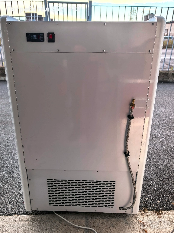 Хладилна витрина 90литра, CF-90, снимка 1