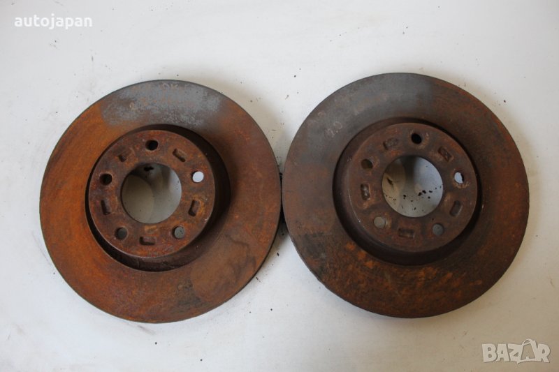 Предни спирачни дискове Мазда 3 2.0 150кс 04г Mazda 3 2.0 150hp 2004, снимка 1