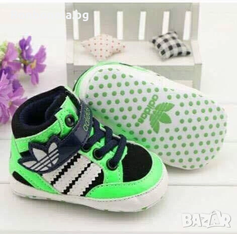 Бебешки обувки / маратонки Adidas, снимка 1