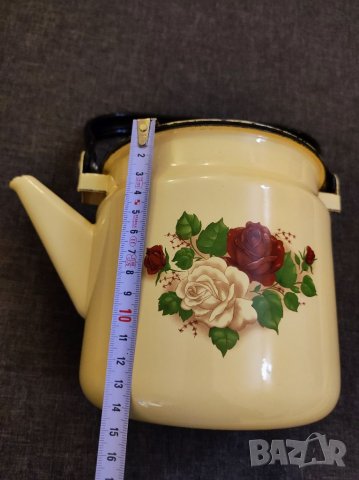 Стар емайлиран чайник СССР, Русия. , снимка 10 - Съдове за готвене - 34393912