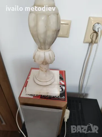 Мраморна Лампа, снимка 9 - Настолни лампи - 49629629