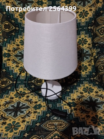 Лампа, снимка 2 - Настолни лампи - 54279397