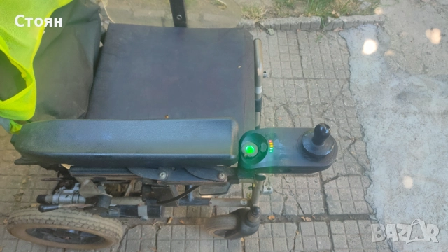 Инвалидна акумолаторна количка Vermeiren ЕКСПРЕС 2000, снимка 7 - Инвалидни колички - 52594378