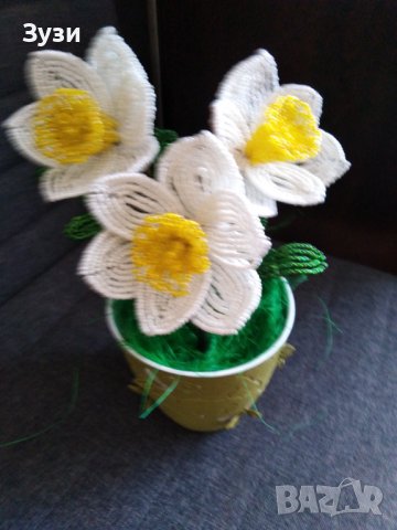 Цветя от мъниста, снимка 3 - Изкуствени цветя - 39405303