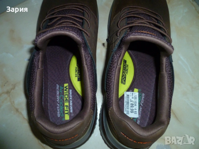 Skechers нови обувки №45, снимка 2 - Маратонки - 53905882