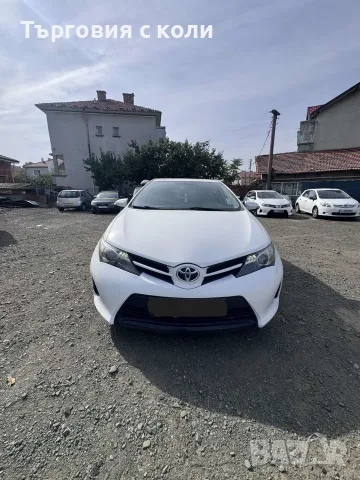 Toyota Auris 1.33 vvti, снимка 3 - Автомобили и джипове - 56509824