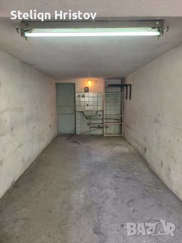 Продава се гараж в идеален център град Плевен, снимка 4 - Гаражи и паркоместа - 54100585