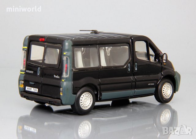 Renault Trafik Микробус - мащаб 1:43 на Cararama моделът е нов в кутийка, снимка 3 - Колекции - 29943477