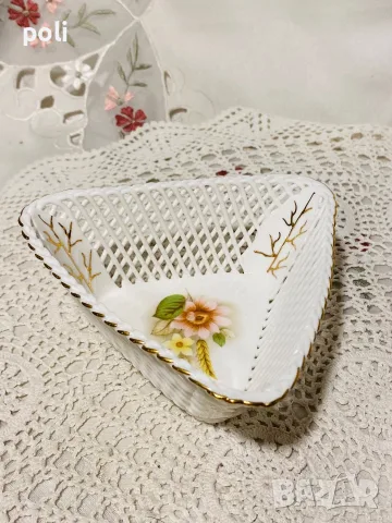 Порцеланова купа