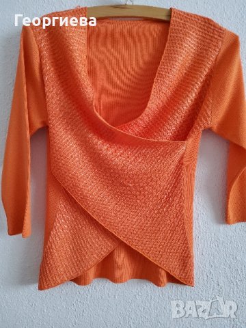 Нежна блуза от фино плетиво, снимка 3 - Блузи с дълъг ръкав и пуловери - 37826491