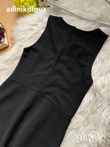 Черна рокля Страдивариус, снимка 2 - Рокли - 40499346