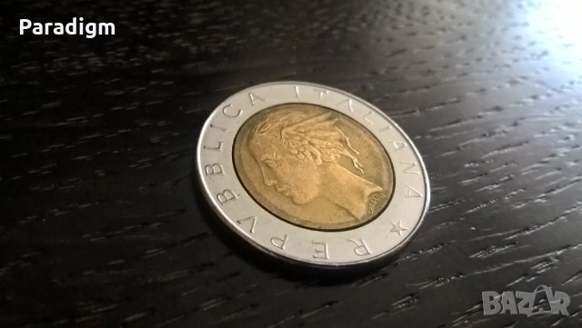 Монета - Италия - 500 лири | 1982г., снимка 2 - Нумизматика и бонистика - 31720227