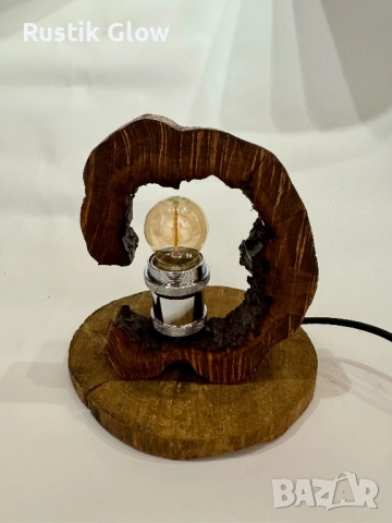 Настолна ръчно изработена рустик лампа