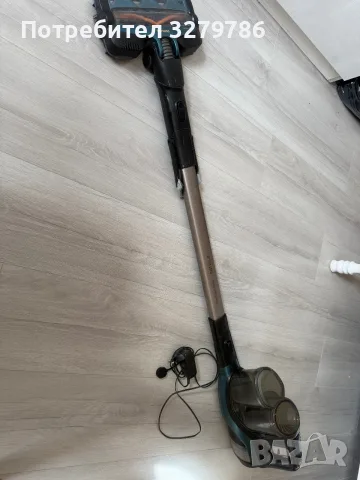 Безкабелна прахосмукачка Philips, снимка 2 - Прахосмукачки - 56551676