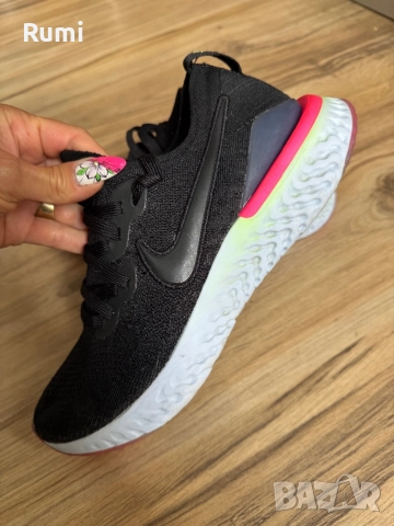 Оригинални спортни маратонки React Flyknit 2! 41 н, снимка 2 - Маратонки - 51229066