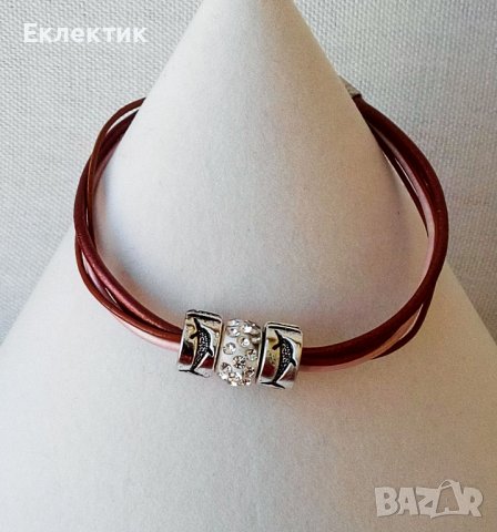 Гривни от кожа и полимерни кристали, снимка 7 - Гривни - 38123444