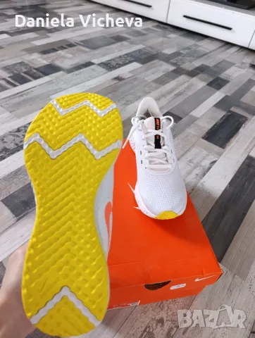 Нови Маратонки Nike, снимка 3 - Маратонки - 55847137