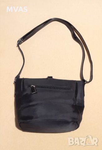 Нова дамска малка черна чанта за рамо, снимка 2 - Чанти - 31452873