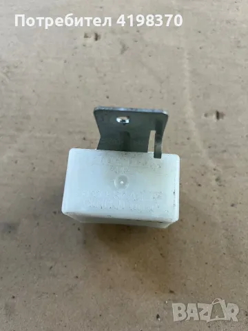 Реле врата Хонда ЦРВ 2 Honda CR-V, снимка 2 - Части - 47392462