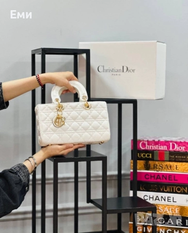 Christian Dior чанти дамски луксозни на топ брандове , снимка 13 - Чанти - 51829076