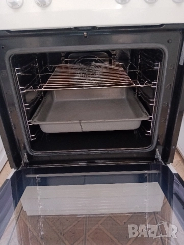 Свободно стояща печка с керамичен плот Gram с 2 години гаранция!, снимка 2 - Печки, фурни - 52427896