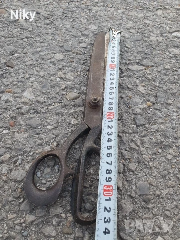 Стара шивашка ножица 34 см., снимка 5 - Антикварни и старинни предмети - 50786418