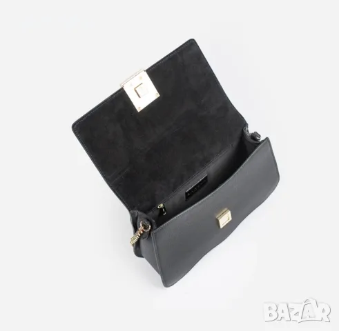 Продавам чанта от естествена кожа , снимка 3 - Чанти - 47389433