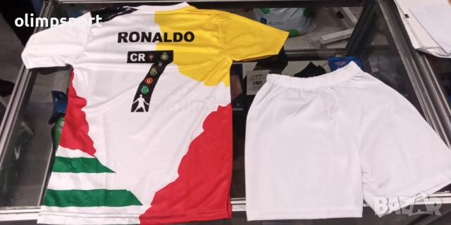 спортен екип Роналдо нов, снимка 2 - Детски комплекти - 53031174