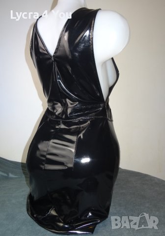 S/M Divided by H&M черна лачена/винил рокля с дълбоко деколте и цип отпред, снимка 3 - Рокли - 42588968
