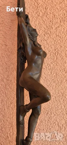Статуетка на жена - Bronze Garanti Paris, снимка 4 - Антикварни и старинни предмети - 56439568