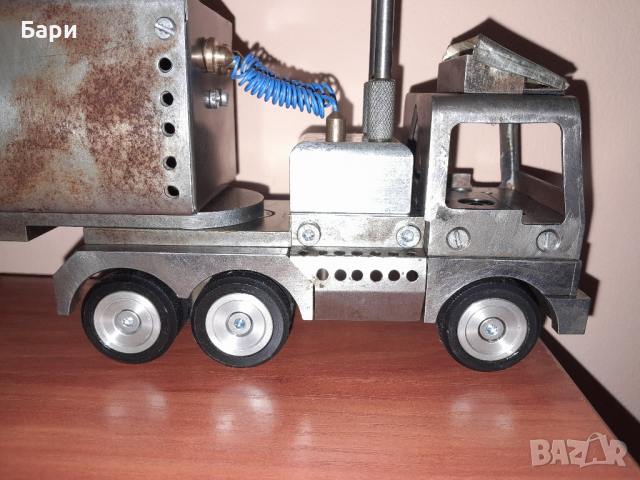 Метален модел на камион, снимка 8 - Колекции - 44647988
