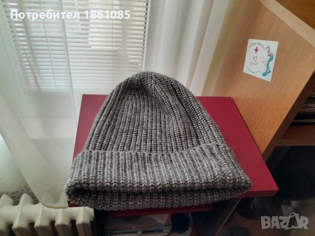 Вълнени дамски шапки, снимка 4 - Шапки - 44230182