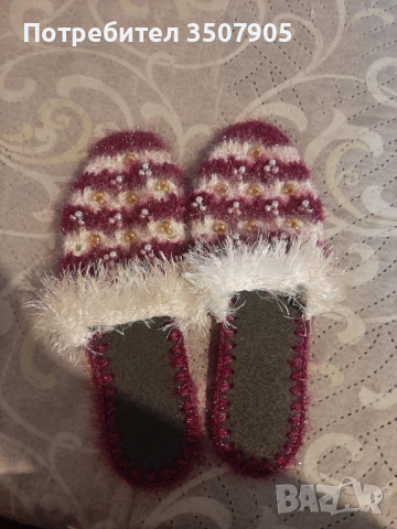 Продавам ръчно плетени чехли , снимка 2 - Чехли - 44631752