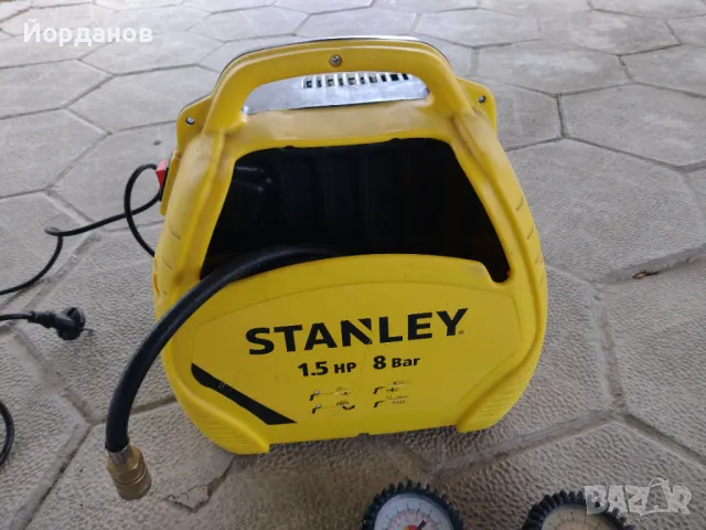 компресор за въздух Stanley, снимка 2 - Аксесоари и консумативи - 47826617