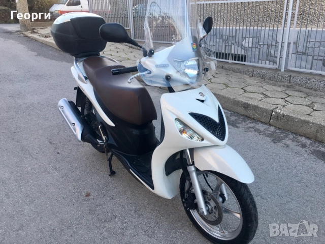 Suzuki Sixteen 150i