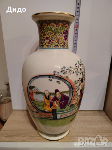Голяма порцеланова ваза., снимка 1 - Декорация за дома - 44717479