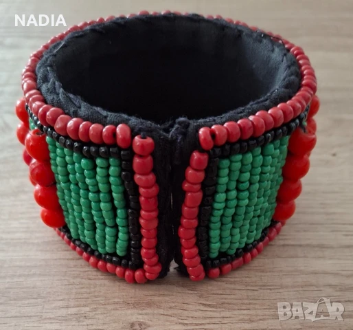 Масивна гривна с мъниста, снимка 4 - Гривни - 50644718