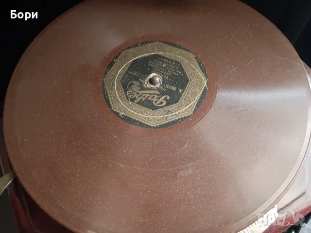 Грамофон His Masters Voice 1916г, снимка 15 - Грамофони - 55740584