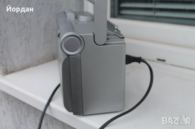 Радио касетофон ''Sony CFM 20L'', снимка 14 - Радиокасетофони, транзистори - 52367439