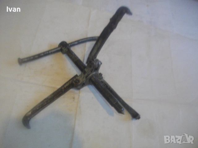 Българска Голяма Трираменна скоба за вадене на лагери и спирачни барабани старото качество Соц НРБ, снимка 9 - Други инструменти - 54010577