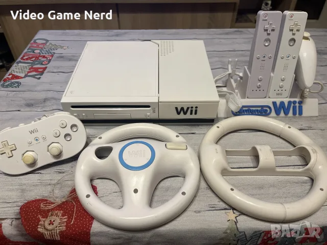 Nintendo Wii + 2 оригинални контролера + Nunchuk + HDMI + волани | Само РАЗМЯНА