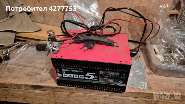 Зарядно устройство за акумулатор, снимка 2 - Други инструменти - 54062396