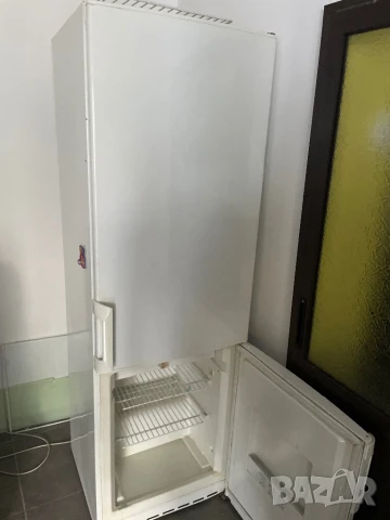 Хладилник , снимка 4 - Хладилници - 50910571