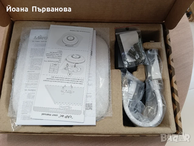 Продавам Безжичен Access Point MikroTik RbcAPGi-5acD2nD, за таван, 128MB RAM, 2 x Gbit LAN, 2.4Ghz 8, снимка 2 - Рутери - 51430058