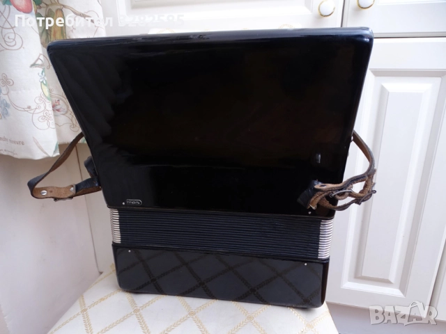 Акордеон Велтмайстер Стела 40 баса – перфектно състояние, снимка 6 - Акордеони - 52636666