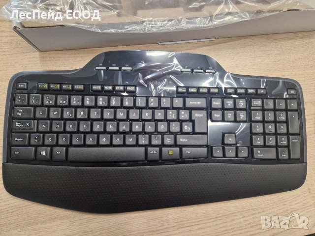 Клавиатура Logitech Wireless Desktop MK710 (Spanish Portuguese Layout), снимка 2 - Клавиатури и мишки - 51969992