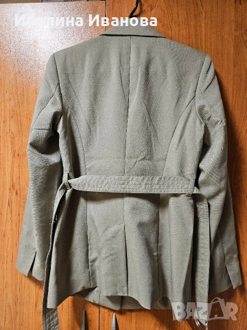 Дамски белйзъри Sinsay, снимка 4 - Якета - 52670499